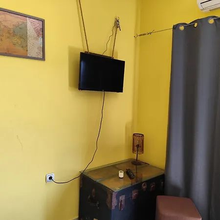 Albania Loft Hostel *