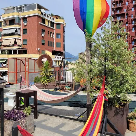 Albania Loft 旅馆 *
